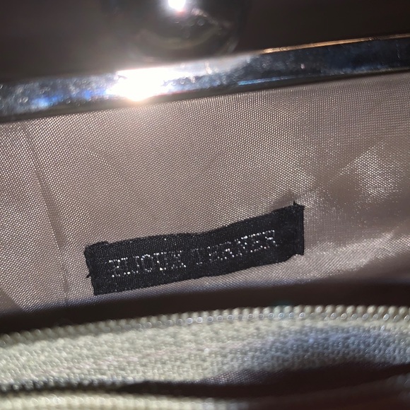 Green Snake Skin Handbag - Purse with Long Chain - Picture 5 of 7